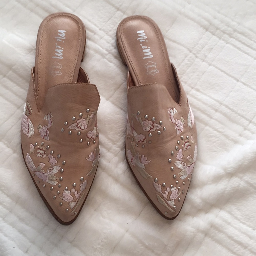 Mi iM mule slip ons Size 8